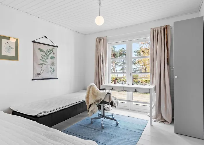 2 Bedroom Stunning In *